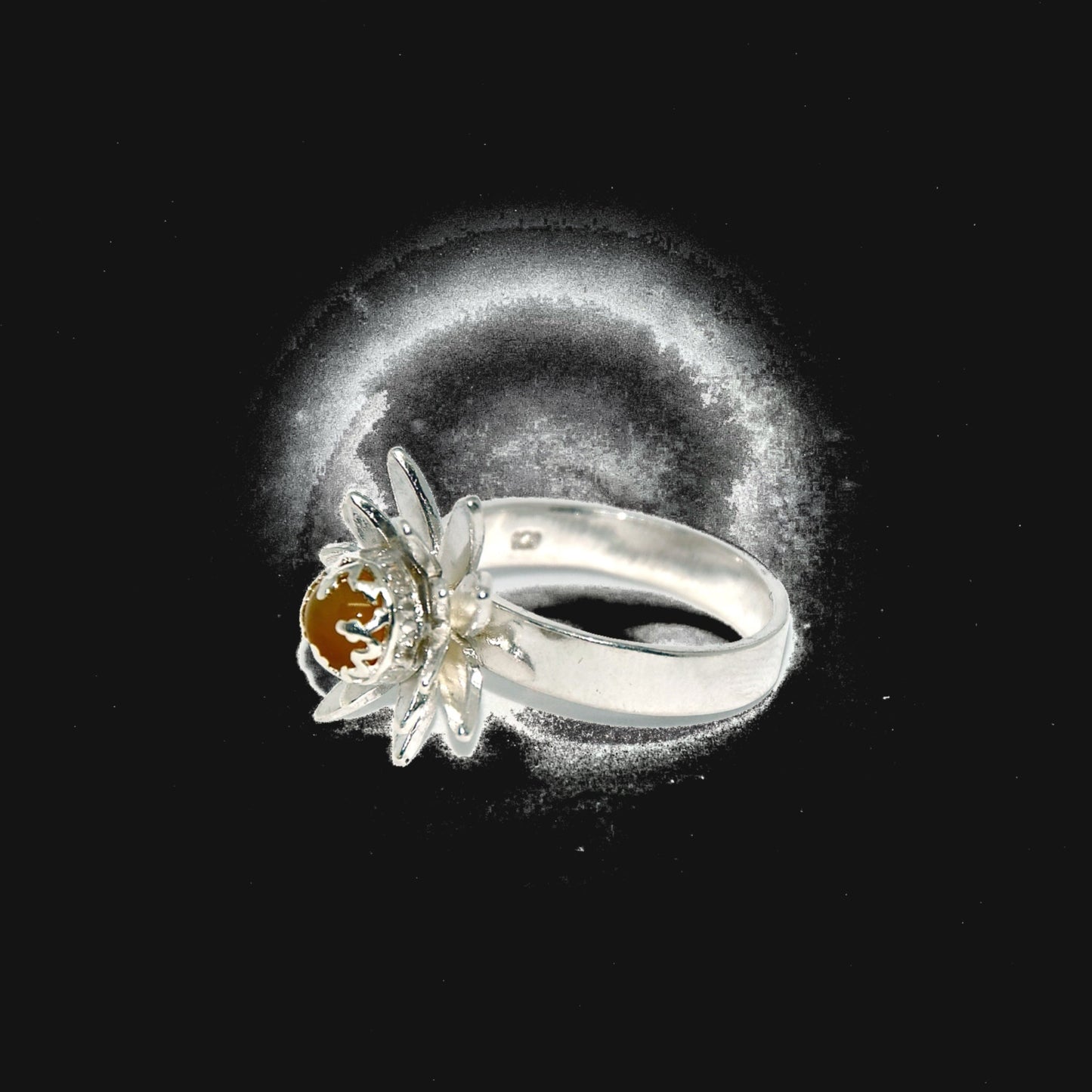 SPINNING LILY RING - DROOL DESIGN AND JEWELLERY®