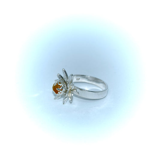 SPINNING LILY RING