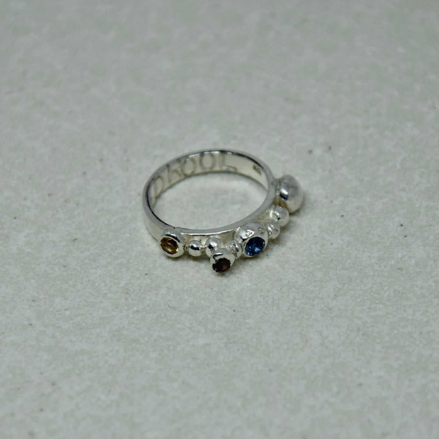 GOOGLY EYES RING